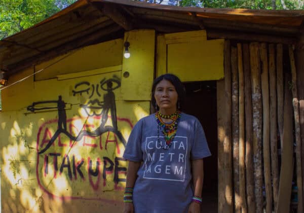 Indígenas resistem à invisibilidade e ao preconceito em territórios urbanos