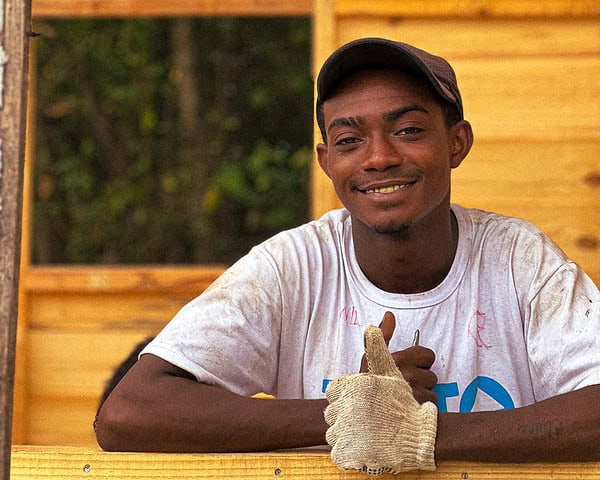 TETO ressalta a importância da união de toda a sociedade na luta antirracista.